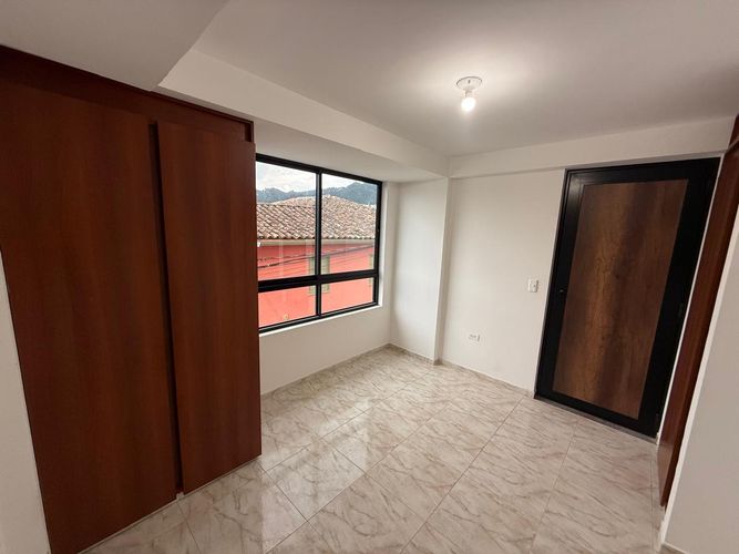 Edificio en Venta en Neira - Miniatura 2