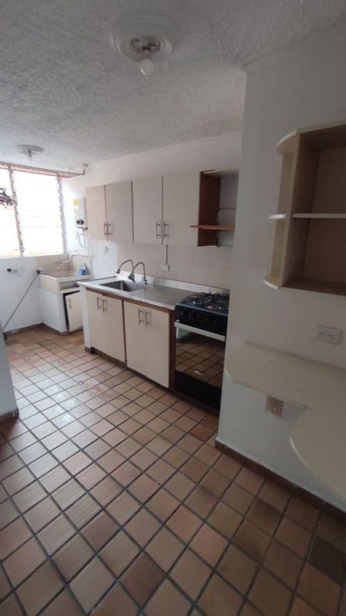Apartamento en Arriendo en Los colores, Medellín - Imagen 1