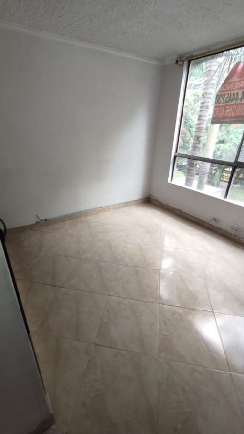 Apartamento en Arriendo en Los colores, Medellín - Miniatura 3