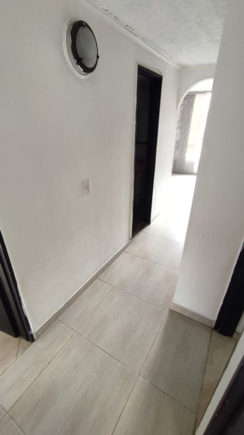 Apartamento en Arriendo en Los colores, Medellín - Miniatura 5
