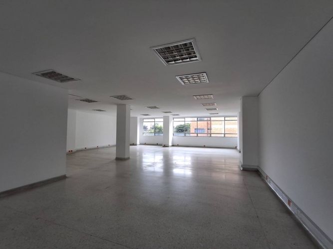 Edificio en  Arriendo en Toberin, Bogotá - Miniatura 6