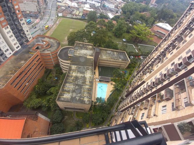 Apartamento en Arriendo en El Carmelo II, Sabaneta - Miniatura 4