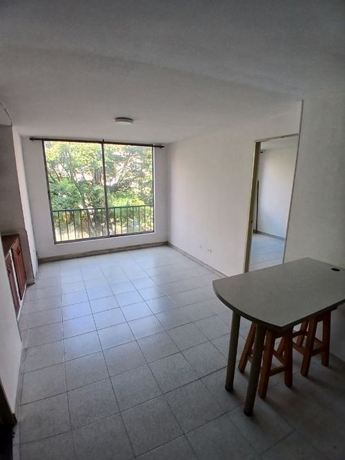 Apartaestudio en Arriendo en Los colores, Medellín - Miniatura 4