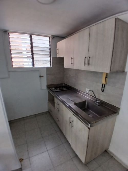 Apartaestudio en Arriendo en Los colores, Medellín - Miniatura 5