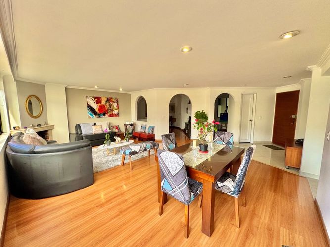 Apartamento en Venta en Usaquen, Bogotá - Miniatura 2