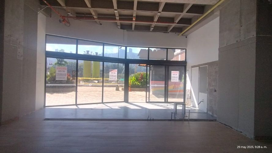 Local en Arriendo en El Poblado, Medellín - Miniatura 8