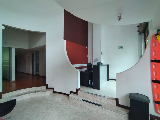 Edificio en arriendo en Teusaquillo, Bogotá - Miniatura 4
