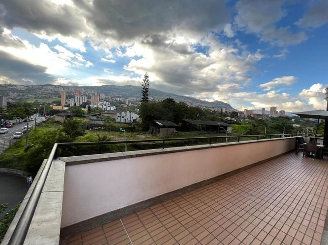 Apartamento en Arriendo en San german, Medellín - Miniatura 2