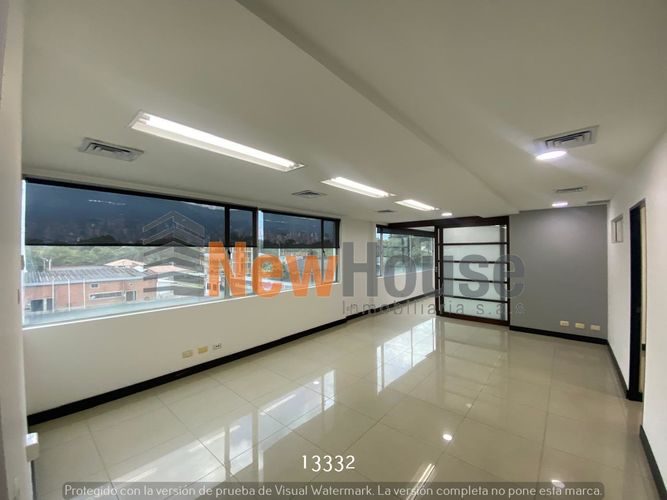 Oficina en Arriendo en Aeroparque juan pablo ii, Medellín - Imagen 1