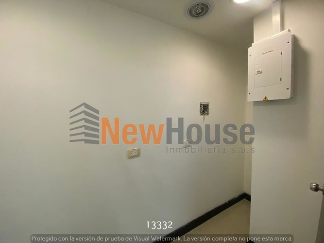 Oficina en Arriendo en Aeroparque juan pablo ii, Medellín - Miniatura 12
