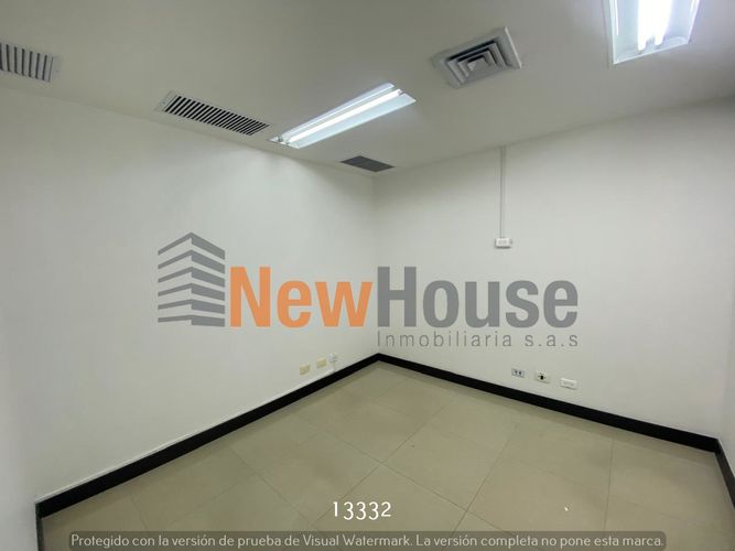 Oficina en Arriendo en Aeroparque juan pablo ii, Medellín - Miniatura 13