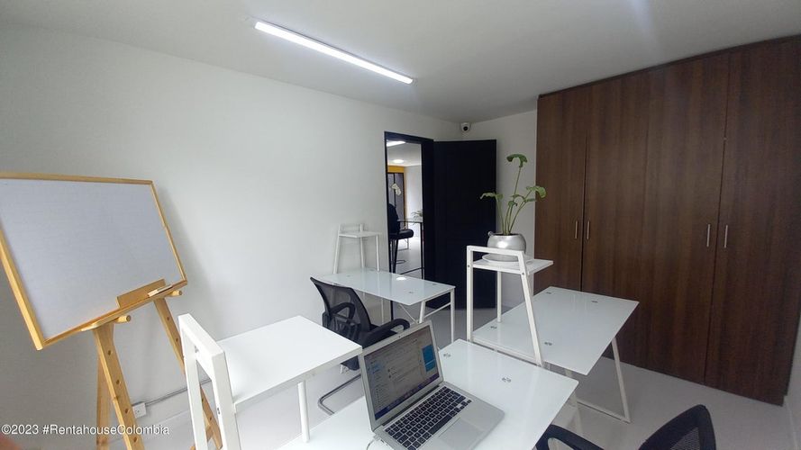Oficina en  Arriendo en Usaquen, Bogotá - Miniatura 2