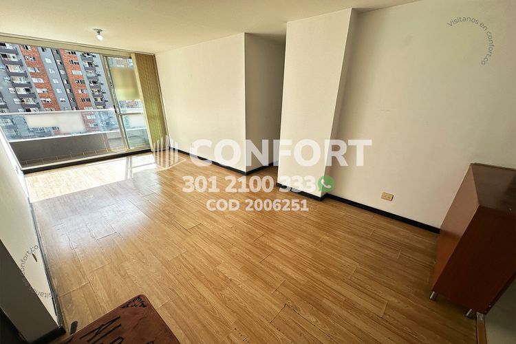 Apartamento en Arriendo en Ciudad del Río, Medellín - Miniatura 2