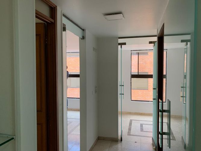 Oficina en  Arriendo en Usaquen, Bogotá - Miniatura 3