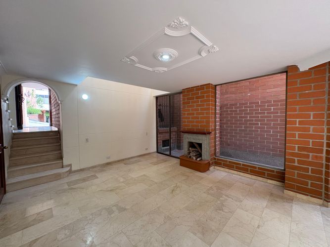 Casa en Arriendo en El Poblado, Medellín - Miniatura 4