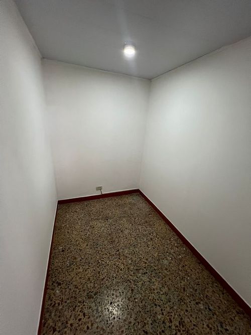 Apartaestudio en Arriendo en Los colores, Medellín - Miniatura 4
