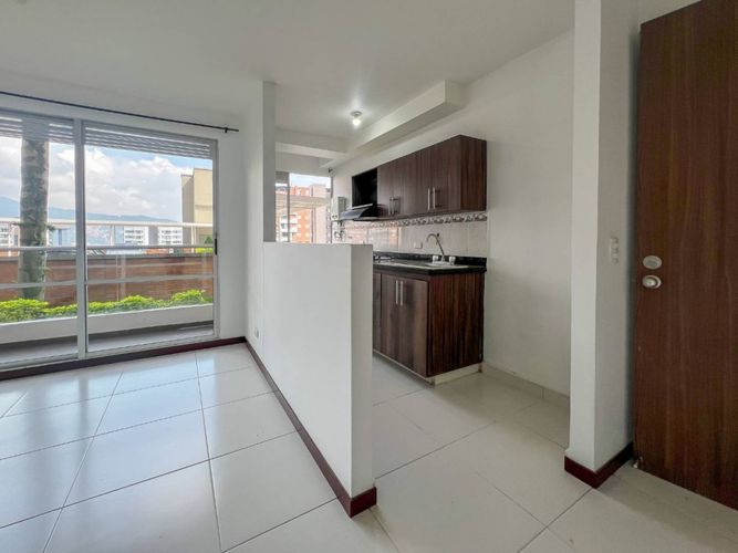 Apartamento en Venta en Loma del barro, Envigado - Miniatura 2