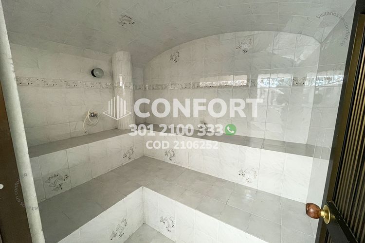 Casa en Arriendo en Loma del Escobero, Envigado - Miniatura 8
