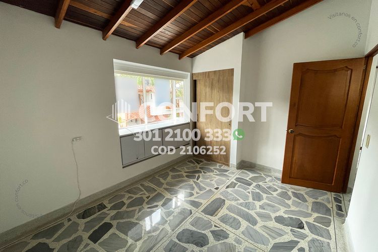Casa en Arriendo en Loma del Escobero, Envigado - Miniatura 10