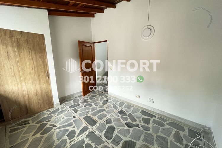 Casa en Arriendo en Loma del Escobero, Envigado - Miniatura 12