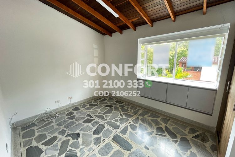 Casa en Arriendo en Loma del Escobero, Envigado - Miniatura 13