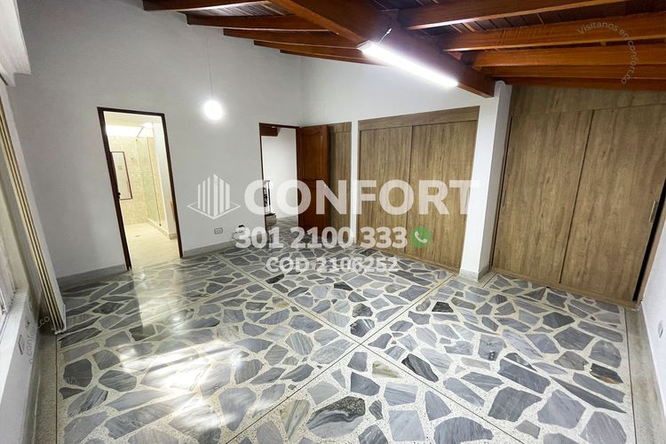 Casa en Arriendo en Loma del Escobero, Envigado - Miniatura 18
