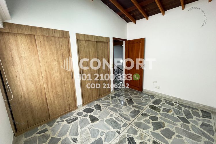 Casa en Arriendo en Loma del Escobero, Envigado - Miniatura 22