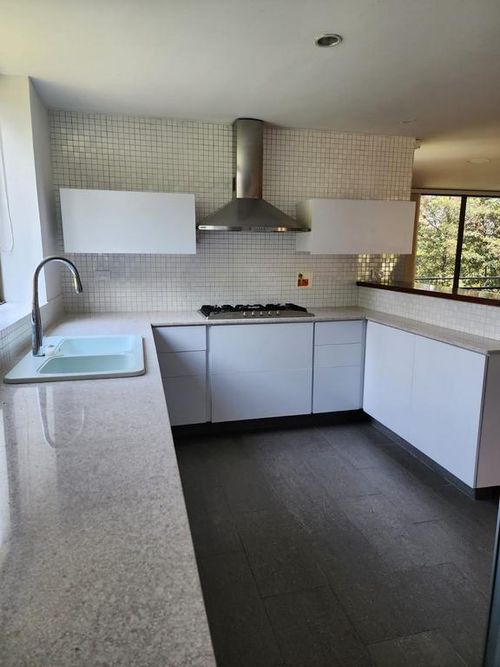 Casa en Arriendo en Loma del Chocho, Envigado - Miniatura 2
