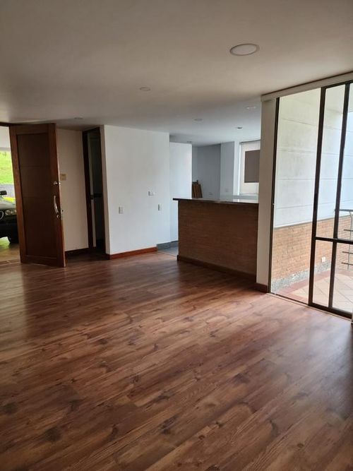 Casa en Arriendo en Loma del Chocho, Envigado - Miniatura 4