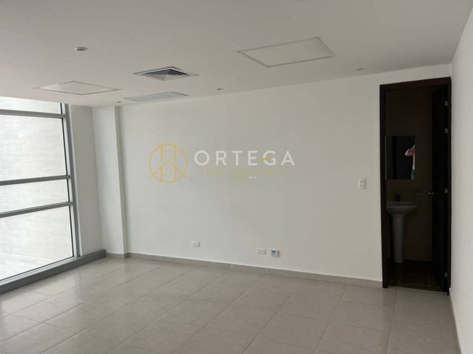 Oficina en Arriendo en Mejoras publicas, Bucaramanga - Miniatura 2