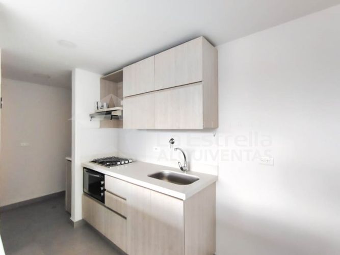 Apartamento en Arriendo en Las Lomitas, Sabaneta - Miniatura 2