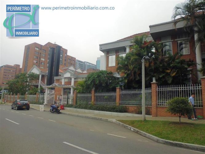 Oficina en  Venta en El Poblado, Medellín - Imagen 1