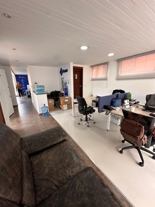 Oficina en Venta en Santa Barbara, Bogotá - Miniatura 2