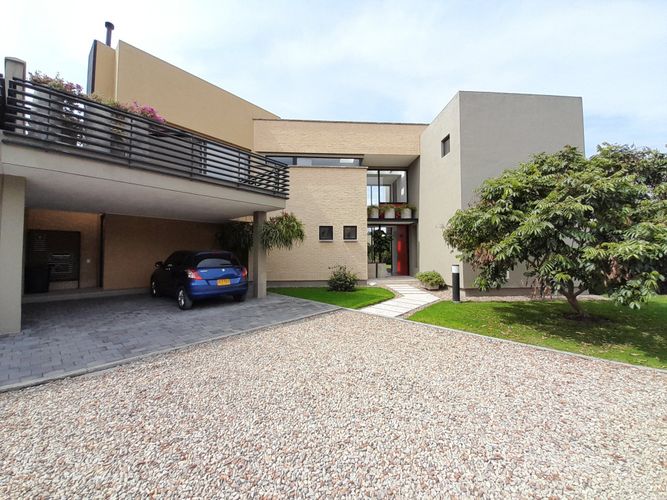 Casa en arriendo en Cota - Imagen 1