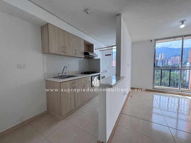 Apartamento en Arriendo en Aves Maria, Sabaneta - Miniatura 3