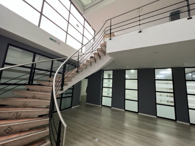 Edificio en  Arriendo en 12 de Octubre, Bogotá - Miniatura 11