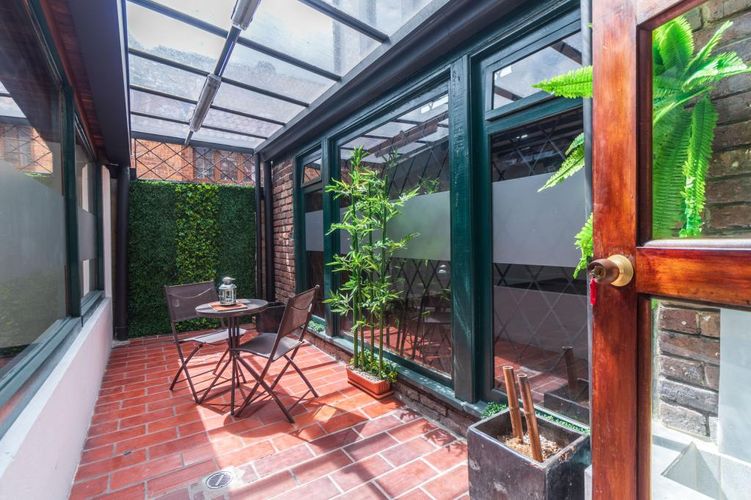 Oficina en arriendo en Quinta camacho, Bogotá - Miniatura 9