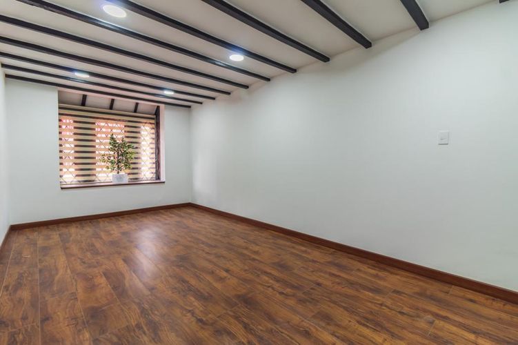 Oficina en arriendo en Quinta camacho, Bogotá - Miniatura 14