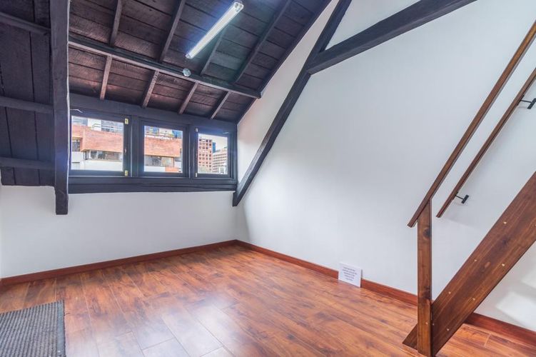 Oficina en arriendo en Quinta camacho, Bogotá - Miniatura 24