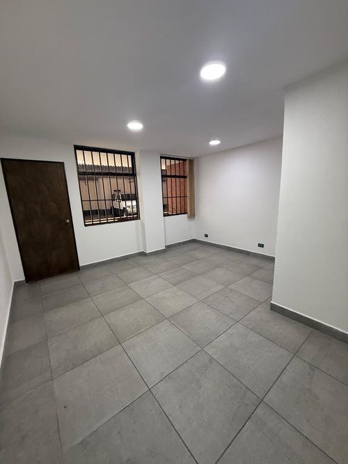 Oficina en Arriendo en Laureles, Medellín - Miniatura 7