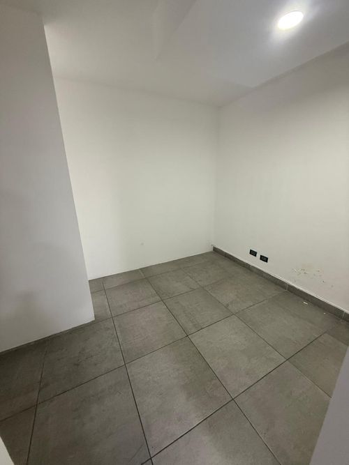 Oficina en Arriendo en Laureles, Medellín - Miniatura 8