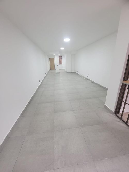 Oficina en Arriendo en Laureles, Medellín - Miniatura 9