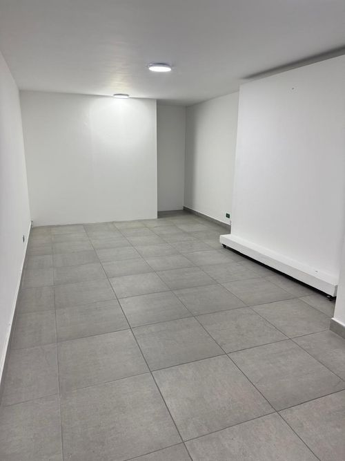 Oficina en Arriendo en Laureles, Medellín - Miniatura 12