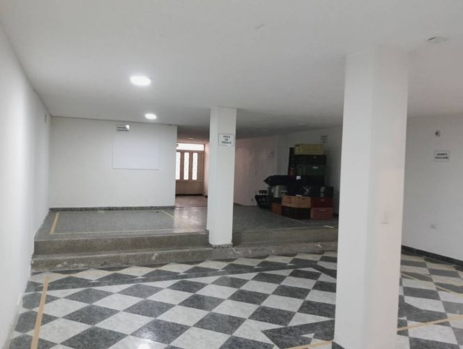 Edificio en Arriendo en Normandia, Bogotá - Miniatura 2