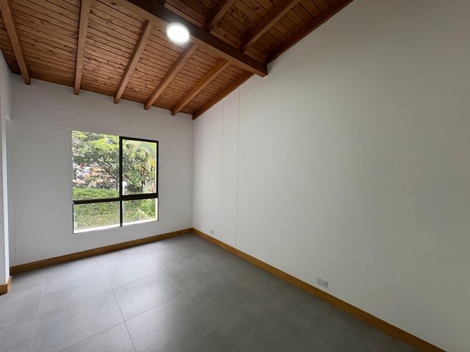 Casa en Arriendo en Medellín - Miniatura 9