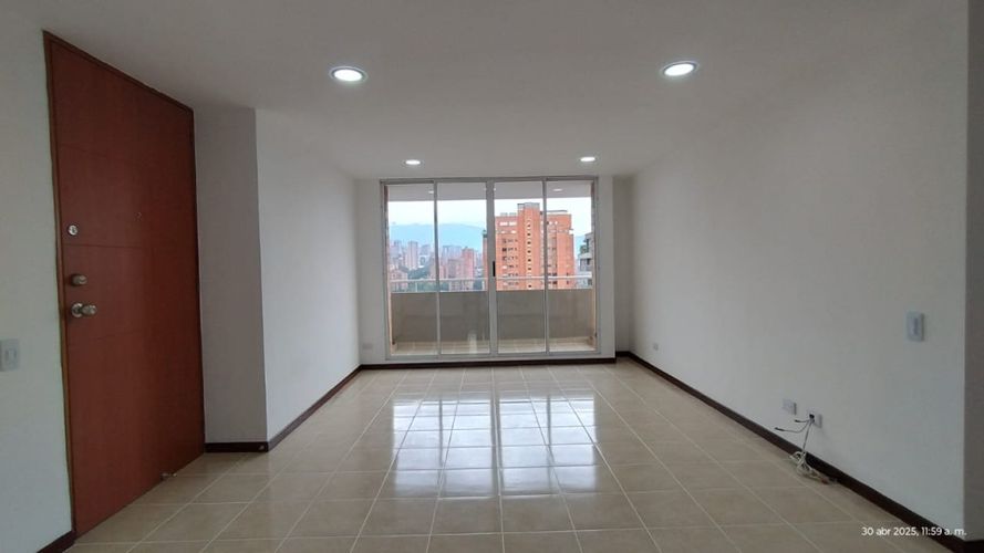 Apartamento en Arriendo en El Poblado, Medellín - Miniatura 2