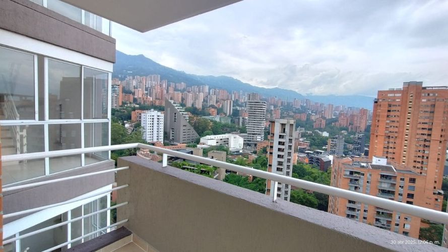 Apartamento en Arriendo en El Poblado, Medellín - Miniatura 3