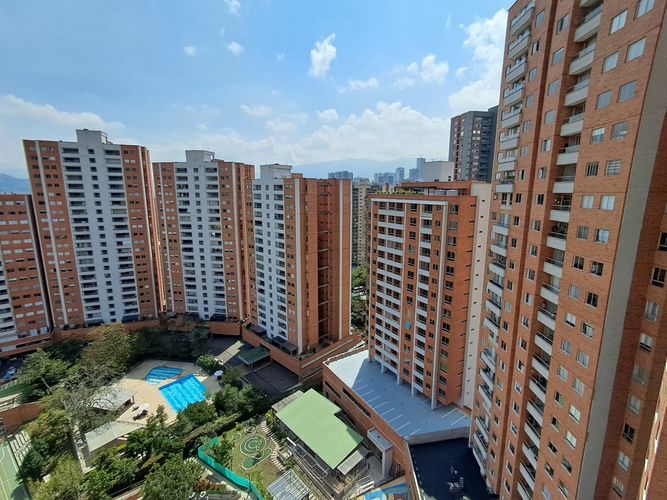 Apartamento en Arriendo en Cañaveralejo, Sabaneta - Miniatura 12