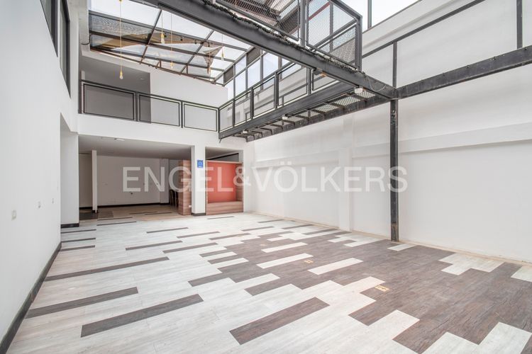 Local en  Venta en Santa Barbara, Bogotá - Imagen 1