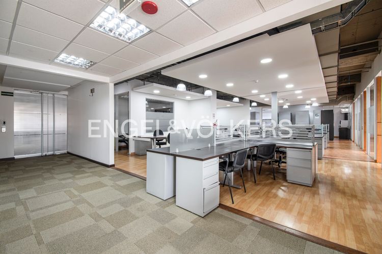 Oficina en  Venta en Los rosales, Bogotá - Imagen 1